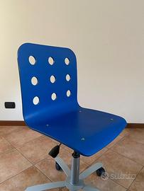 Sedia girevole in legno ikea