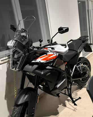 Ktm 1390 sadv s 2026