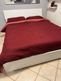 Letto matrimoniale con contenitore
