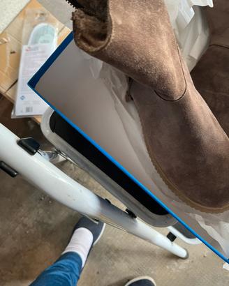 Scarponi per montagna