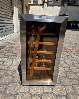 Cantinetta Nuova 18 bott.
