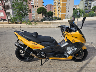 Yamaha tmax