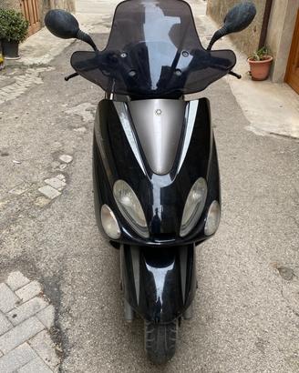 Yamaha Majesty 125