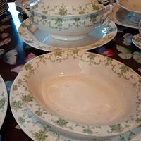 Servizio piatti antico