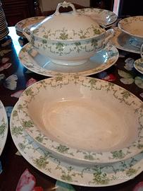 Servizio piatti antico