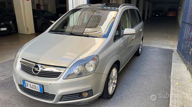 Opel Zafira 1.9 16V CDTI 150CV Cosmo