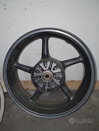 TRIUMPH STREET TRIPLE CERCHIO POSTERIORE 