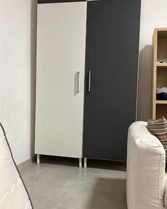 Divani , letto, armadio, tavolo pranzo