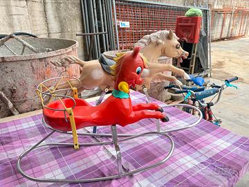 Cavallo a dondolo  anni 70