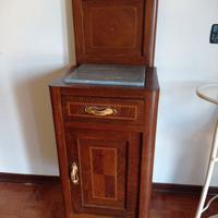 Coppia comodini stile liberty