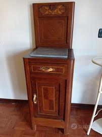 Coppia comodini stile liberty