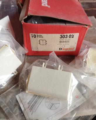 Accessori per Canalina Legrand  75x16/20 mm.