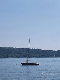 barca vela Bravo 595