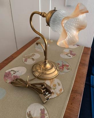 Lampada ottone per comodino o scrivania