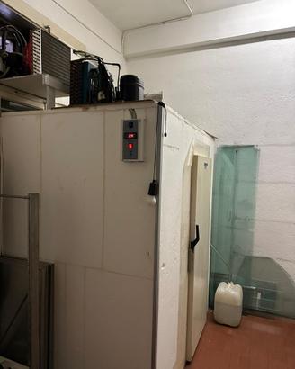 vend prodotti per ristorazione