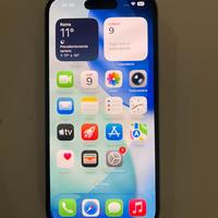 Iphone 15 pari  al nuovo