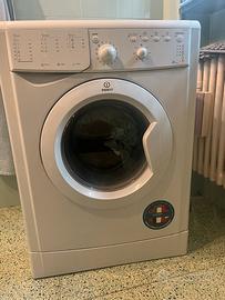 Lavatrice Indesit IWB5125 Libera installazione