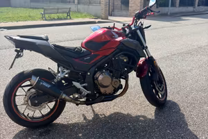 moto honda CB500f del 2018