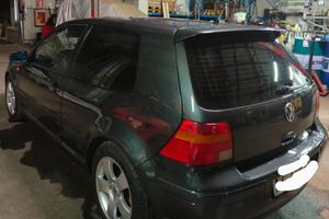 GOLF 4