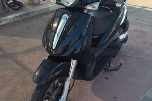scooter Beverly Piaggio 500 cc Nero