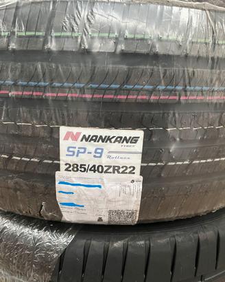 4 Pneumatici NUOVI R22 – Mercedes GLE o altro