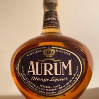 Liquore aurum