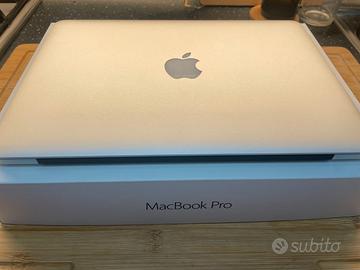 MacBook Pro 13"- i5|8GB|SSD 256GB|BATTERIA NUOVA