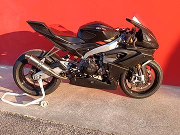 aprilia rs 660