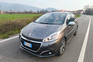 PEUGEOT 208 1,6 BLUE HDI- ALLURE-OK NEOPATENTATI- 