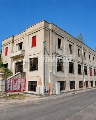 PALAZZINA IN ZONA UNIVERSITARIA DA RIQUALIFICARE -