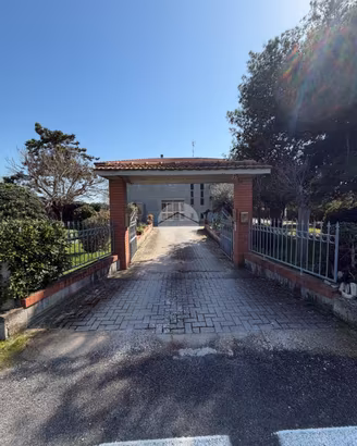 PORZIONE DI BIFAMILIARE A FANO