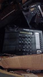 sistema telefonico Voip Panasonic 22 pezzi.