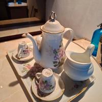 Servizio da caffè in porcellana bianca 5pz