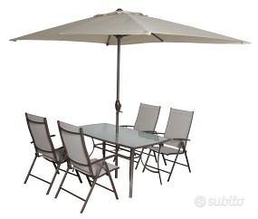 Set tavolo giardino + 4 sedie + ombrellone