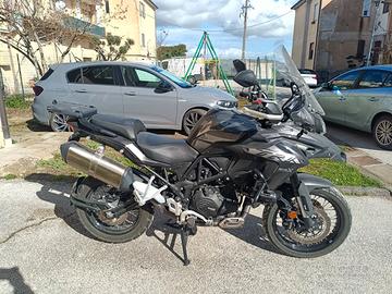 Benelli trk 502x