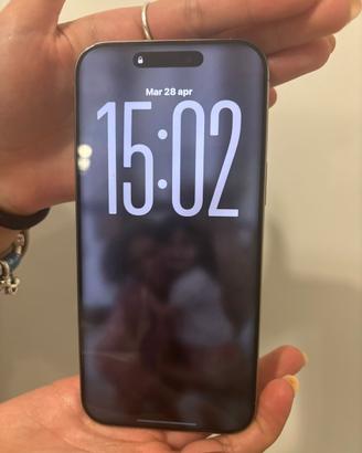 iPhone 16 Pro Max pari al nuovo - Batteria 98%