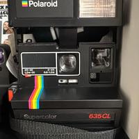 macchina fotografica polaroid 