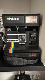 macchina fotografica polaroid 