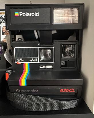 macchina fotografica polaroid 
