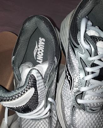 SAUCONY PROGRID OMNI 9 NUOVE NUMERO 39