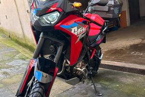 Africa Twin ES DCT - Perfetta. Sempre garage.