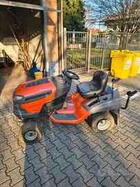trattorino Husqvarna 