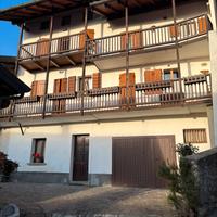 Vendita due immobili adiacenti