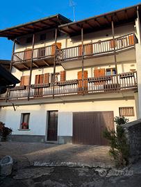 Vendita due immobili adiacenti