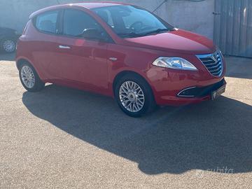 Lancia Ypsilon 1.2 69 CV 5 porte Gpl Gold