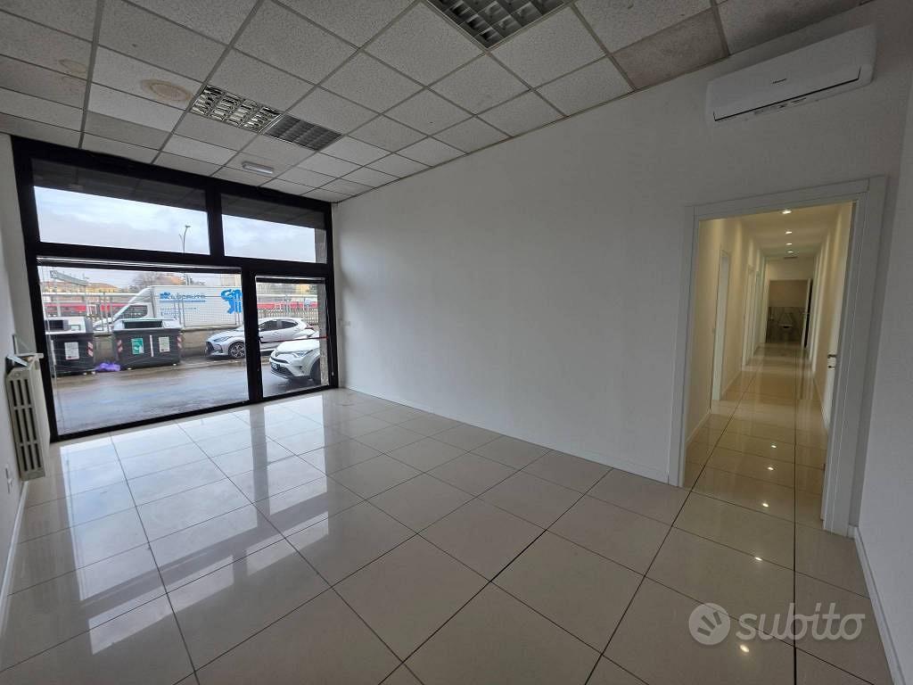 Immobile di 180 m² con più di 5 locali a Bologna