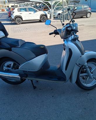 Aprilia Scarabeo 200  km 8700