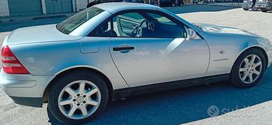 AUTOVETTURA MERCEDES