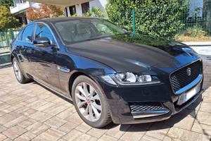 Jaguar XF Prestige 180 CV – 2017 – 100.000 km
