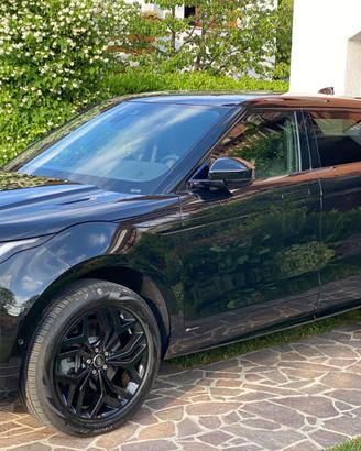 RR Evoque D180 R-Dynamic SE - Black Pack - FULL